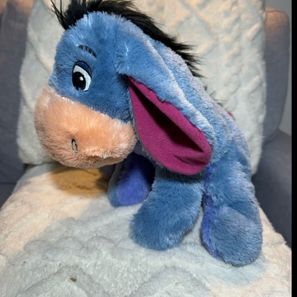 EEYORE DISNEY STORE EXCLUSIVE - Picture 2 of 6